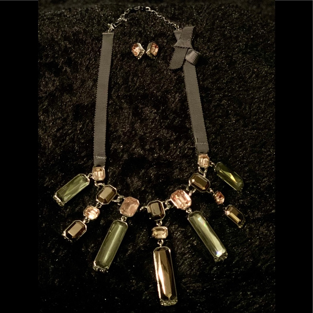 | Simply Vera by Vera Wang Necklace & Earring Set